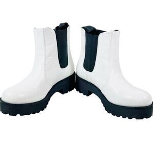 Dirty Laundry Montana Boots 6.5 White Crocodile Print Black Platform Combat Used